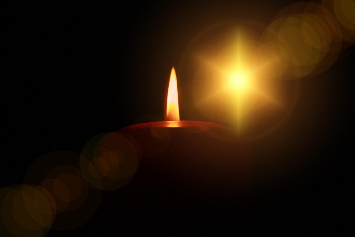 Tradiții și obiceiuri în Săptămâna Luminată. Ce este bine să facă în Lunea Albă