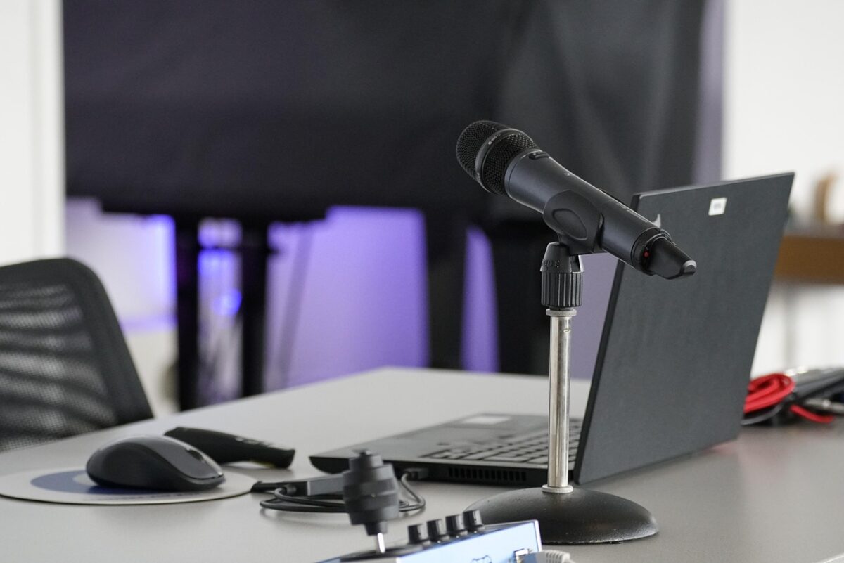 Vedeta de la Antena 1 care și-a făcut podcast! L-a dedicat memoriei mamei sale