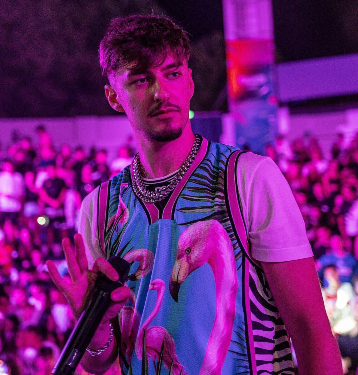 Fiul lui Vali Vijelie este trapper