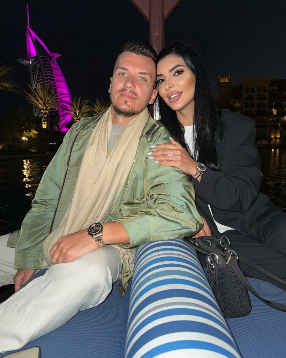 Vedeta ar vrea să se mute din țară alături de familia ei