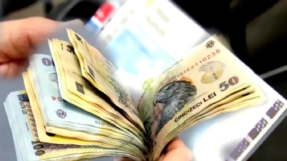 Vouchere cumulate în valoare de 15.000 de lei pentru acești români. Ce trebuie să achite cu ele