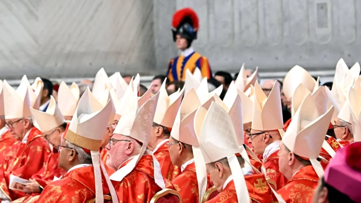 Un nou papă la Vatican! Cine va călca pe urmele lui Papa Francisc