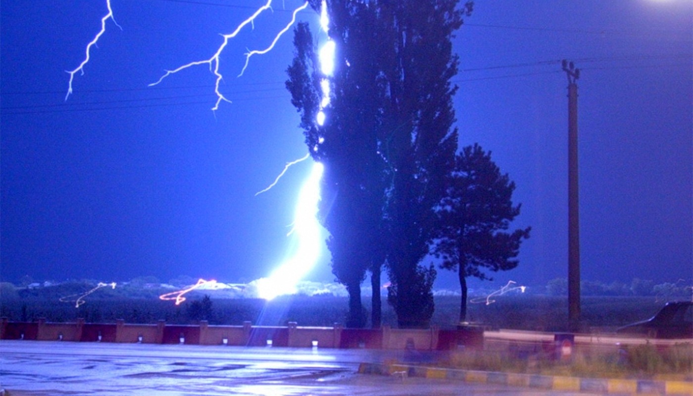 Se strică grav vremea începând cu 25 mai, în toată România