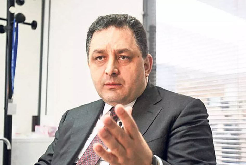 Marian Vanghelie nu s-a prezentat la Tribunalul București, ci a ajuns de urgență la spital