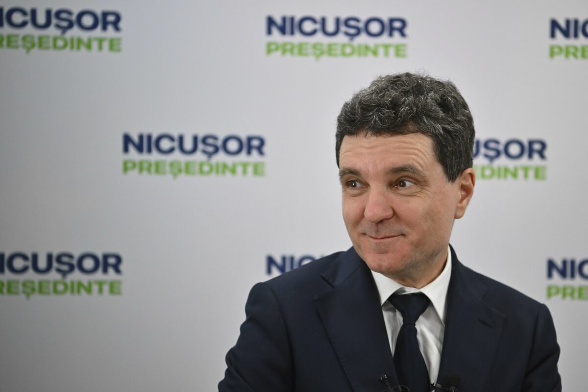 Câte zile de concediu are președintele Nicușor Dan? Legal niciuna, dar nu se mai oprește din drumeții