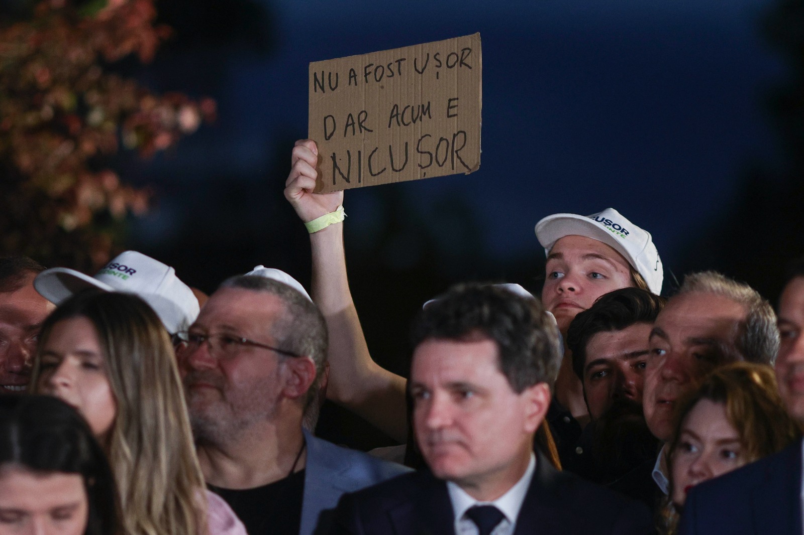 Mesajul unui susținător. sursa foto: Inquam Photos / Octav Ganea