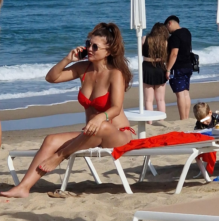 Claudia Ghițulescu și-a schimbat stilul de viață și arată spectaculos