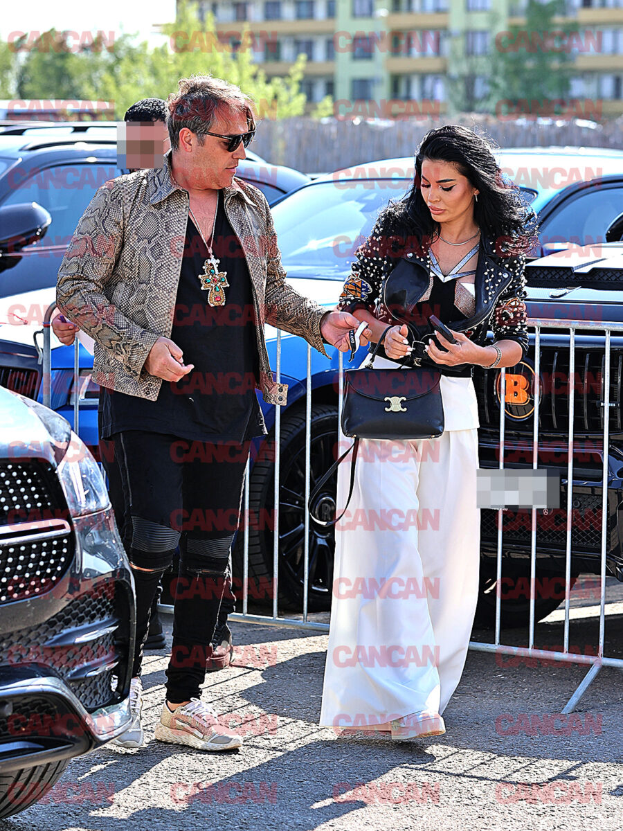 I-a înmânat Ralucăi Paraschiv brățara pentru a putea intra