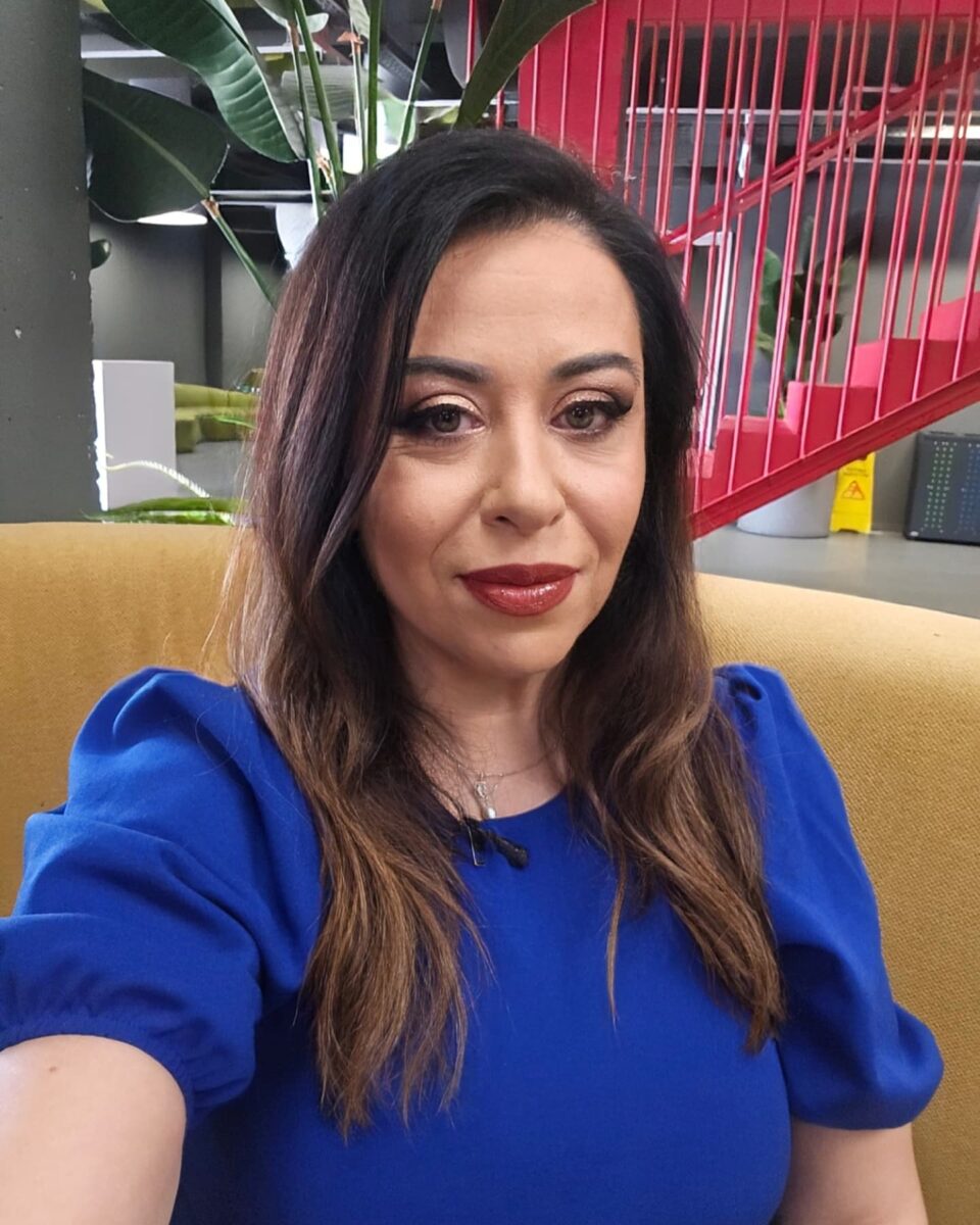 Oana Roman, în vacanță alături de un prieten din copilărie. Este vorba despre un bărbat din showbiz: „Împărțim și adunăm amintiri”
