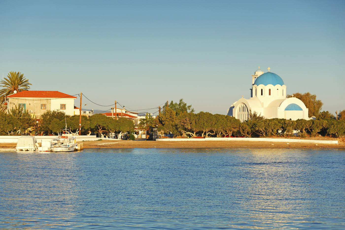 Insula din Grecia care este o bijuterie a turismului. Puțini români știu asta despre ea