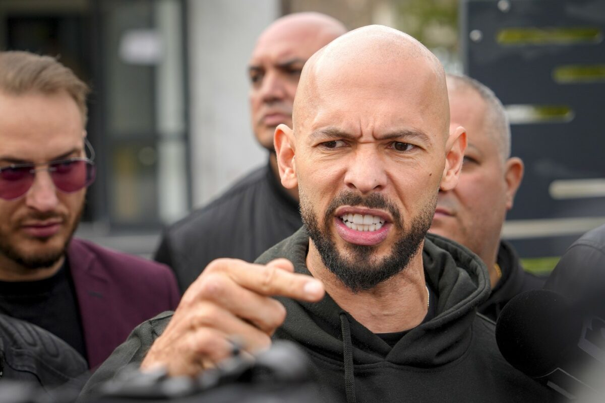 Andrew Tate, primele declarații după tentativa de atac armat la reședința sa: „Un idiot a venit aici”
