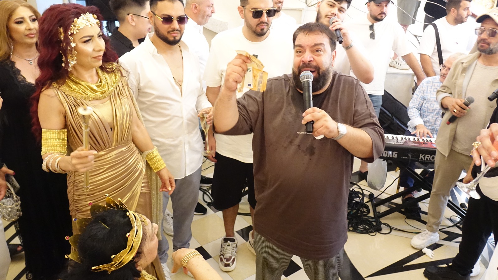 Florin Salam, Laura Vass, Tzancă Uraganu și alți cântăreți de renume au întreținut atmosfera la nunta anului 