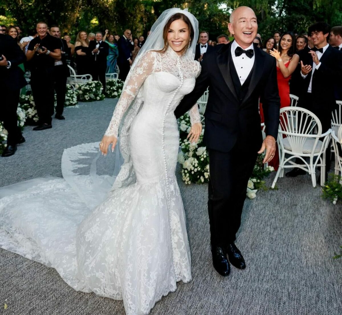 Lauren Sanchez, jefuită la nunta cu Jeff Bezos! Ce i-ar fi furat un „invitat îmbrăcat elegant, care a venit nechemat”
