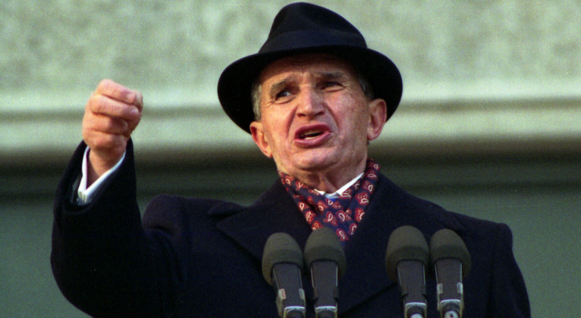 Visul automobilistic al lui Ceaușescu. Ce voia să facă dictatorul pentru tineri