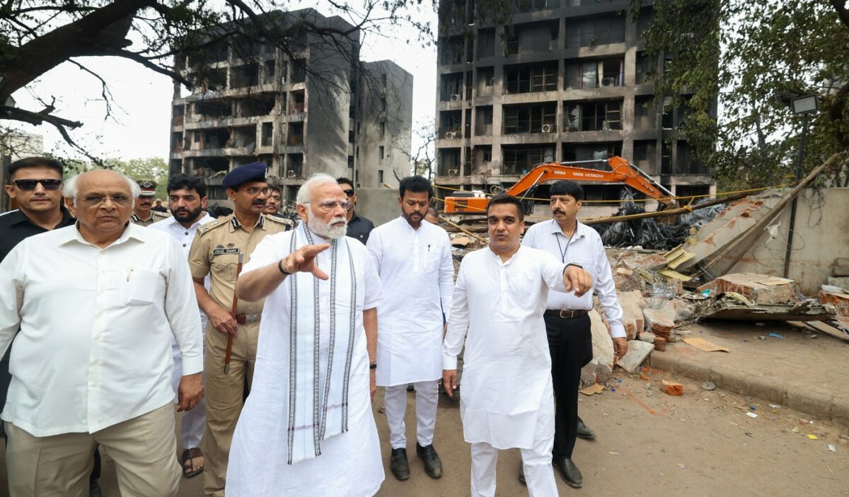 Imagine Stire Veste de ULTIMA ORĂ din spital! Ce se întâmplă cu singurul supraviețuitor al accidentului aviatic din India | 2review.ro