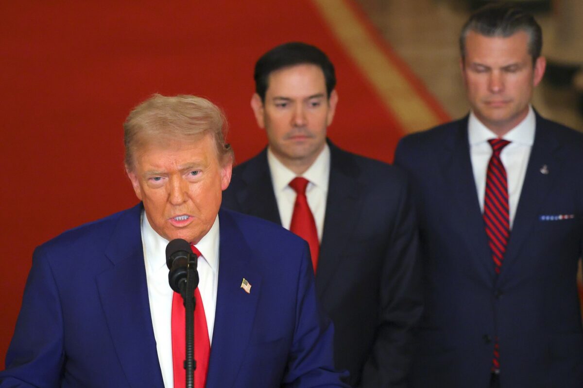 Donald Trump despre pagubele produse instalațiilor nucleare iraniene: „Pagube monumentale! Drept la țintă!”