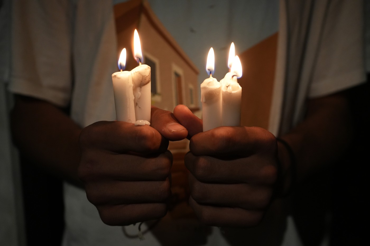 Zeci de morți și răniți în urma unui atentat sinucigaș cu bombă la o biserică. Pe cine acuză autoritățile