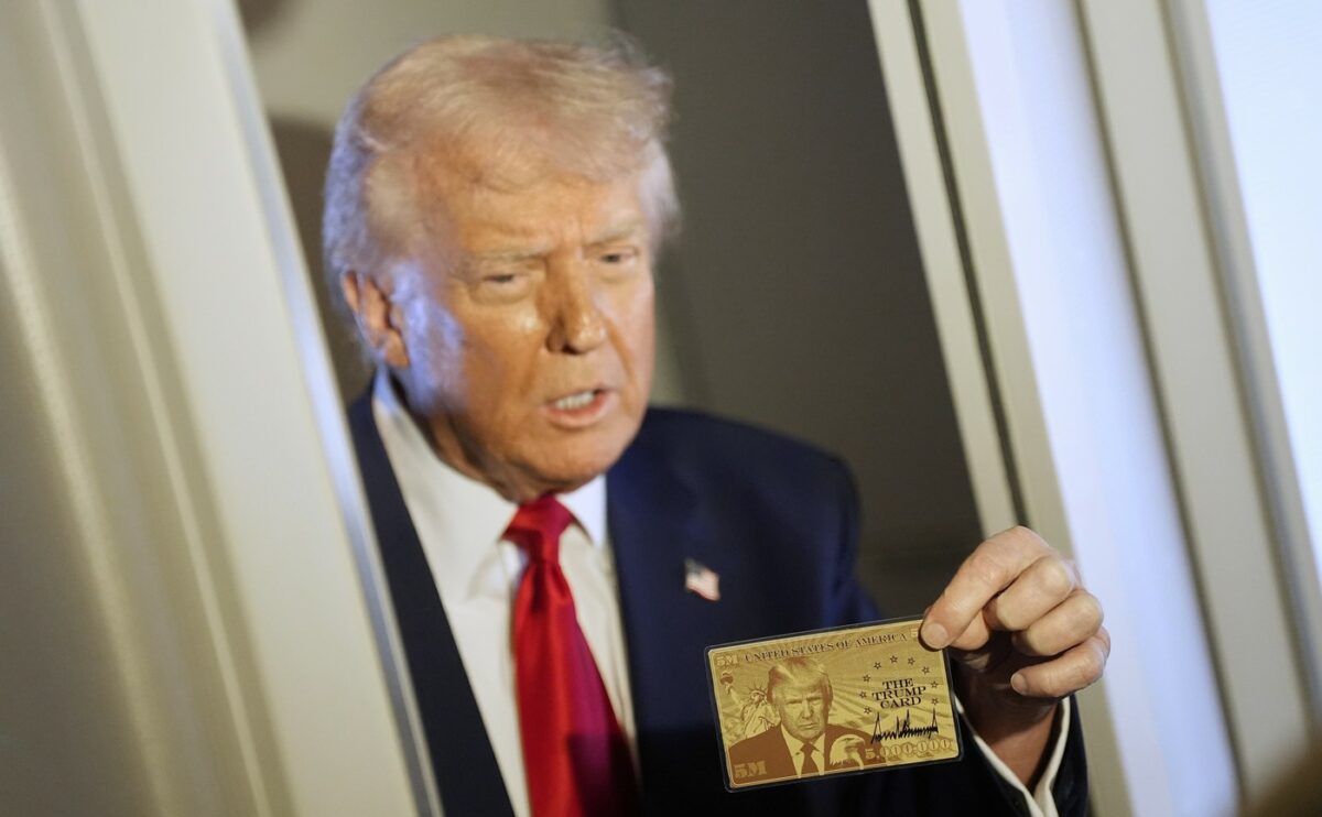 Cât costă ‘gold card’, viza permanentă lansată în America și promovată de Donald Trump. Lista de așteptare e deschisă