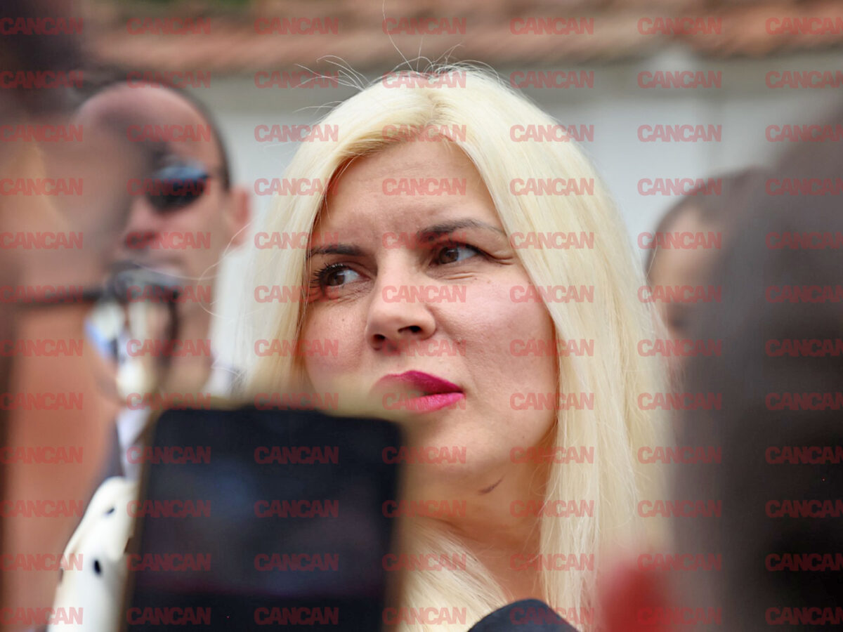 Semnificația APARTE pe care o are tatuajul Elenei Udrea pe claviculă. Toți l-au observat când a ieșit din penitenciar