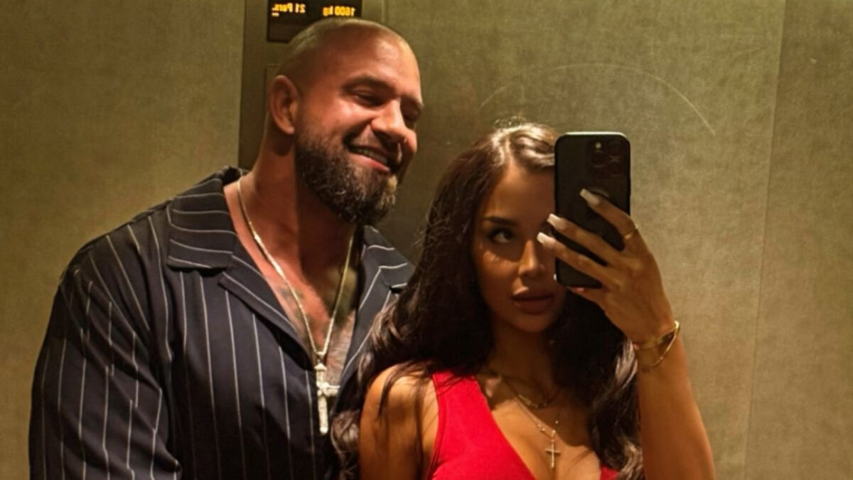 Imagine Stire Unde a dus-o Alex Bodi pe Ancuța, după ce a fost prins în ”offside” pe litoral. Destinația e preferata brunetei! | 2review.ro