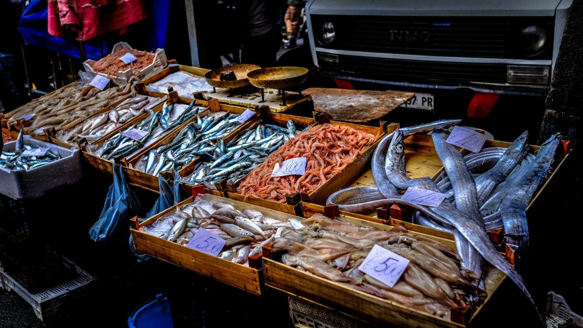 Care este cel mai sănătos pește din lume, de fapt. Îl găsești în supermarketuri și e ieftin