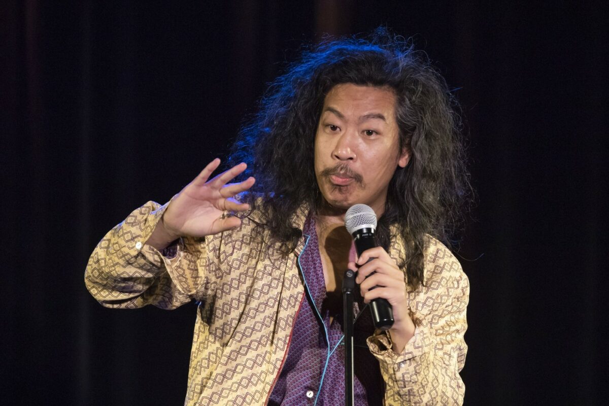 BREAKING | Celebrul comediant a murit la 43 de ani, după ce a căzut de la etajul 8 al unei clădiri