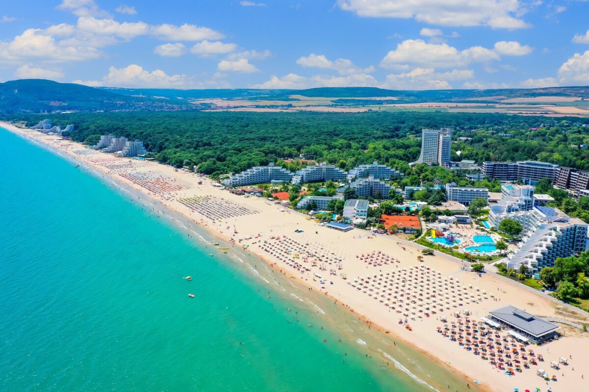 Un român a plătit 2000 de euro pentru o vacanță în Albena, dar și-a luat țeapa vieții. Ce a descoperit când a ajuns