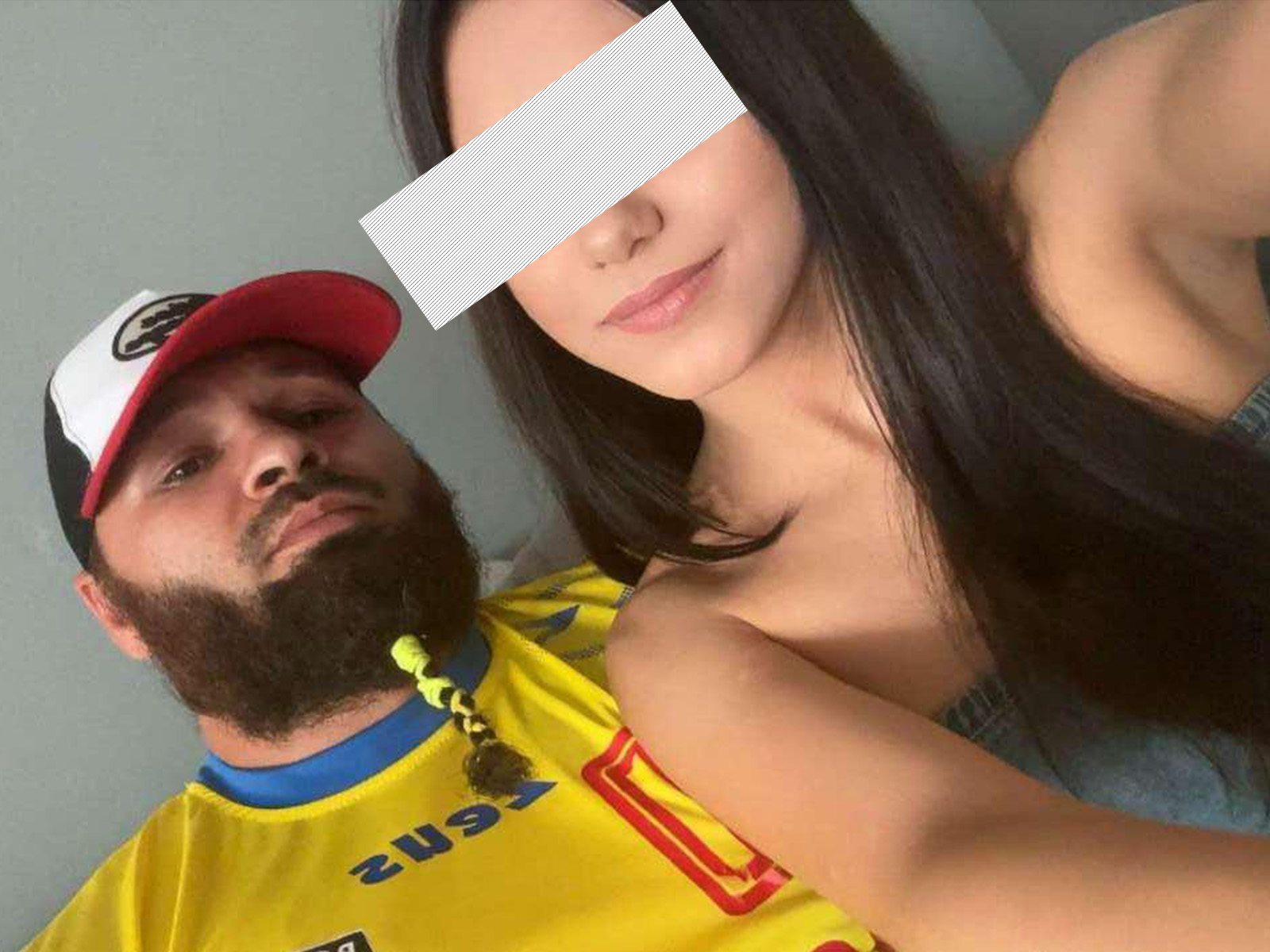 Ovidiu Neveu s-a întâlnit cu o minoră. 