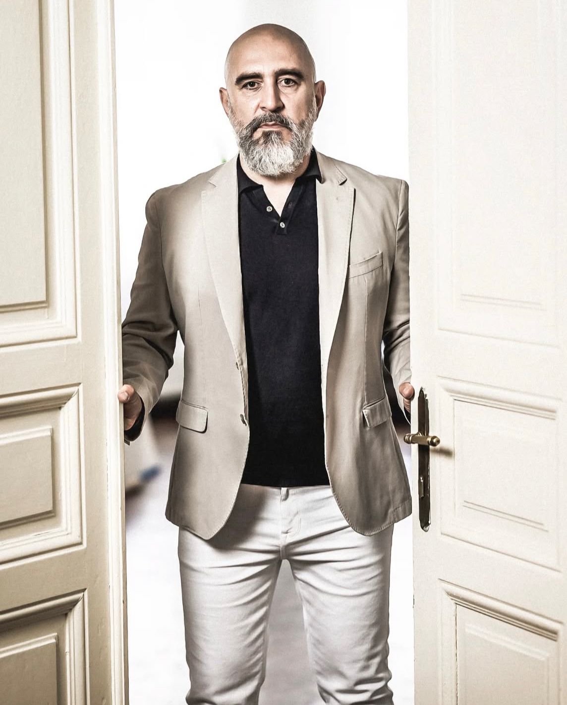 Răzvan Exarhu va fi gazda noii emisiuni de la Pro Tv 