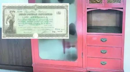 A cumpărat un dulap cu 1000 lei, dar ce a găsit în interior l-a lăsat fără cuvinte. Avea fund fals