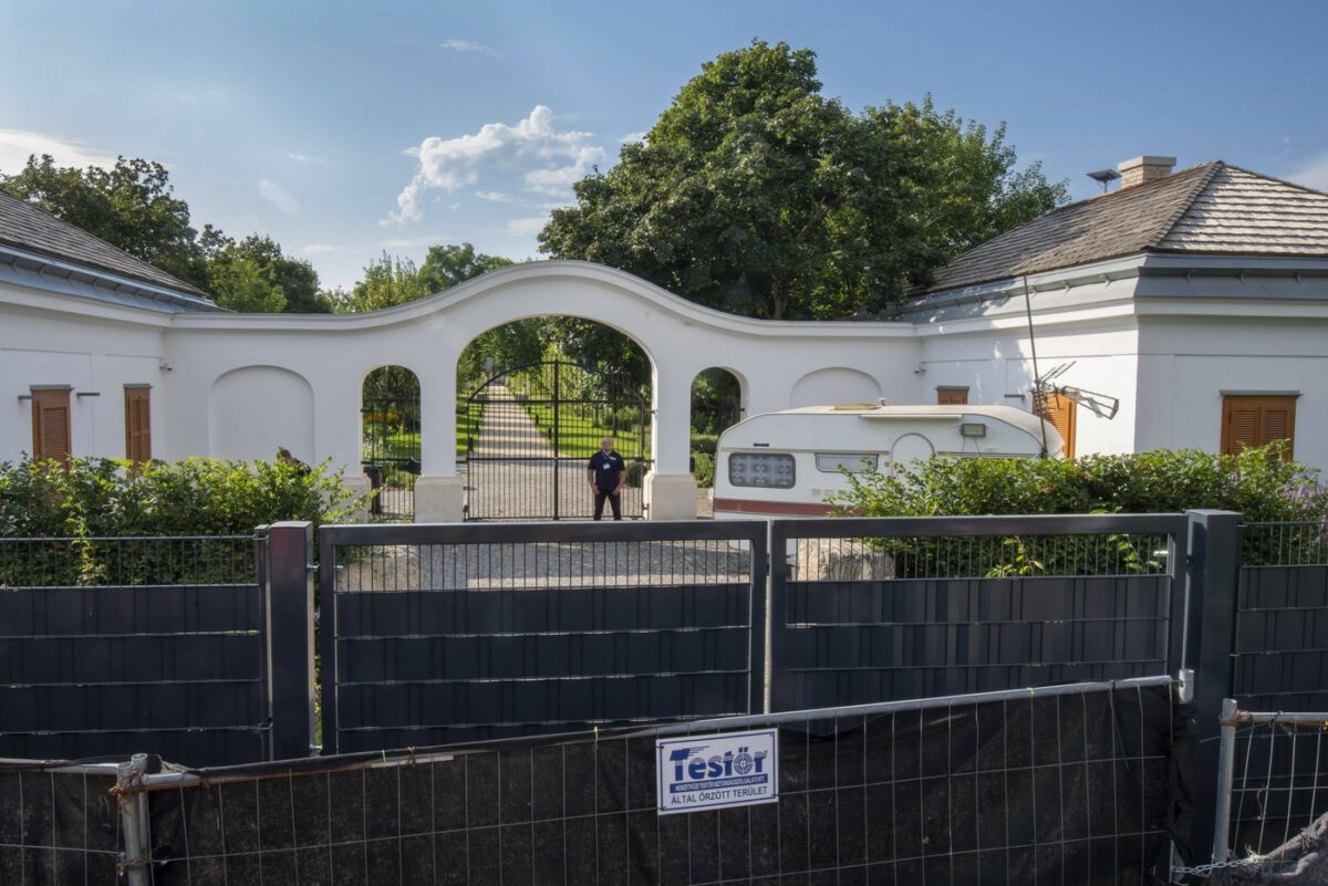 Cum arată moșia familiei lui Viktor Orban. Acuzații grave la adresa prim-ministrului Ungariei: „Priviți pe ce merg banii contribuabililor”