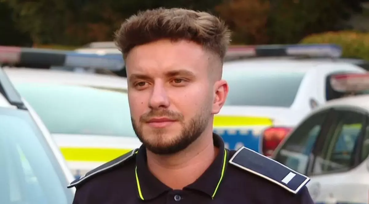 Cum a fost recompensat Andrei Jianu, polițistul care l-a imobilizat pe bărbatul care a lovit un livrator. Șefii lui sunt mărinimoși!