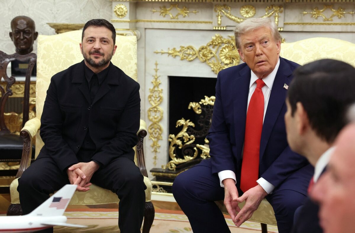 Cât costă costumul pe care Volodimir Zelenski l-a purtat în SUA? Donald Trump l-a complimentat pentru ținută