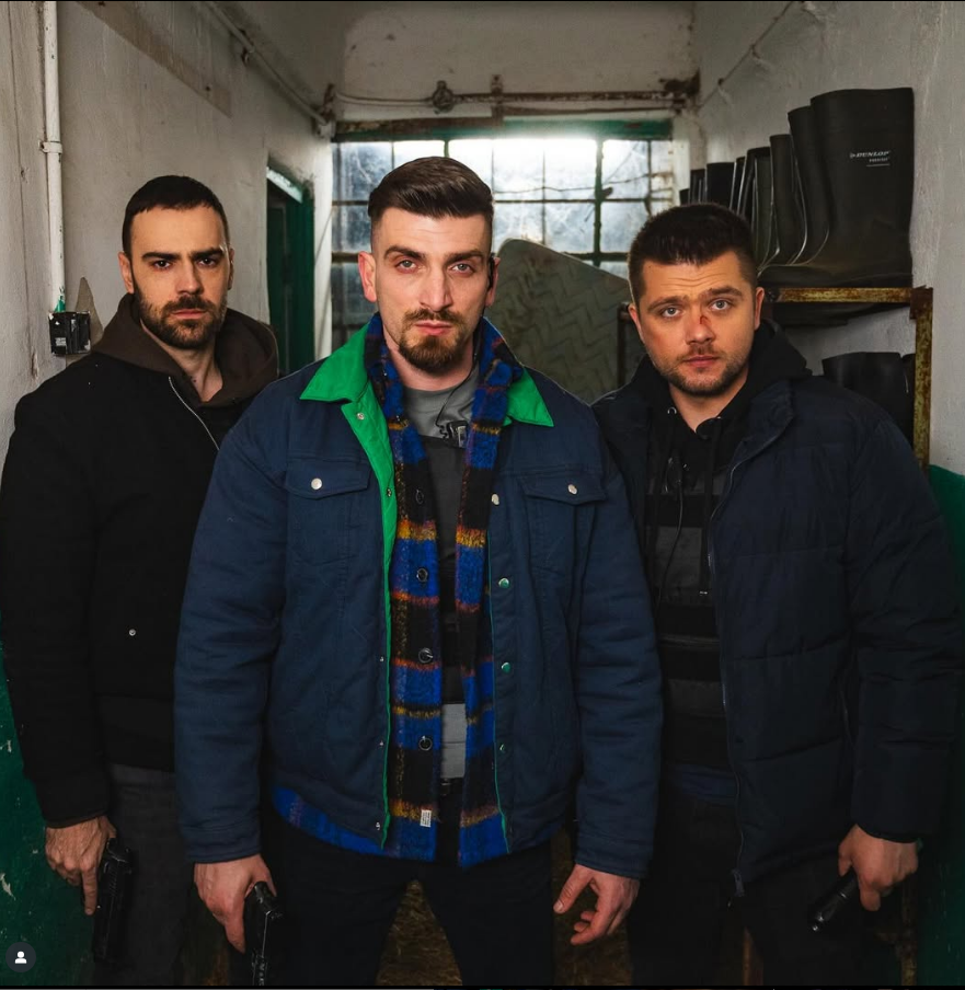 Iulia Pârlea a “devorat” un coleg căsătorit! Finul lui Alex Velea și al Antoniei, dat afară din casă, din cauza știristei de la Meteo!