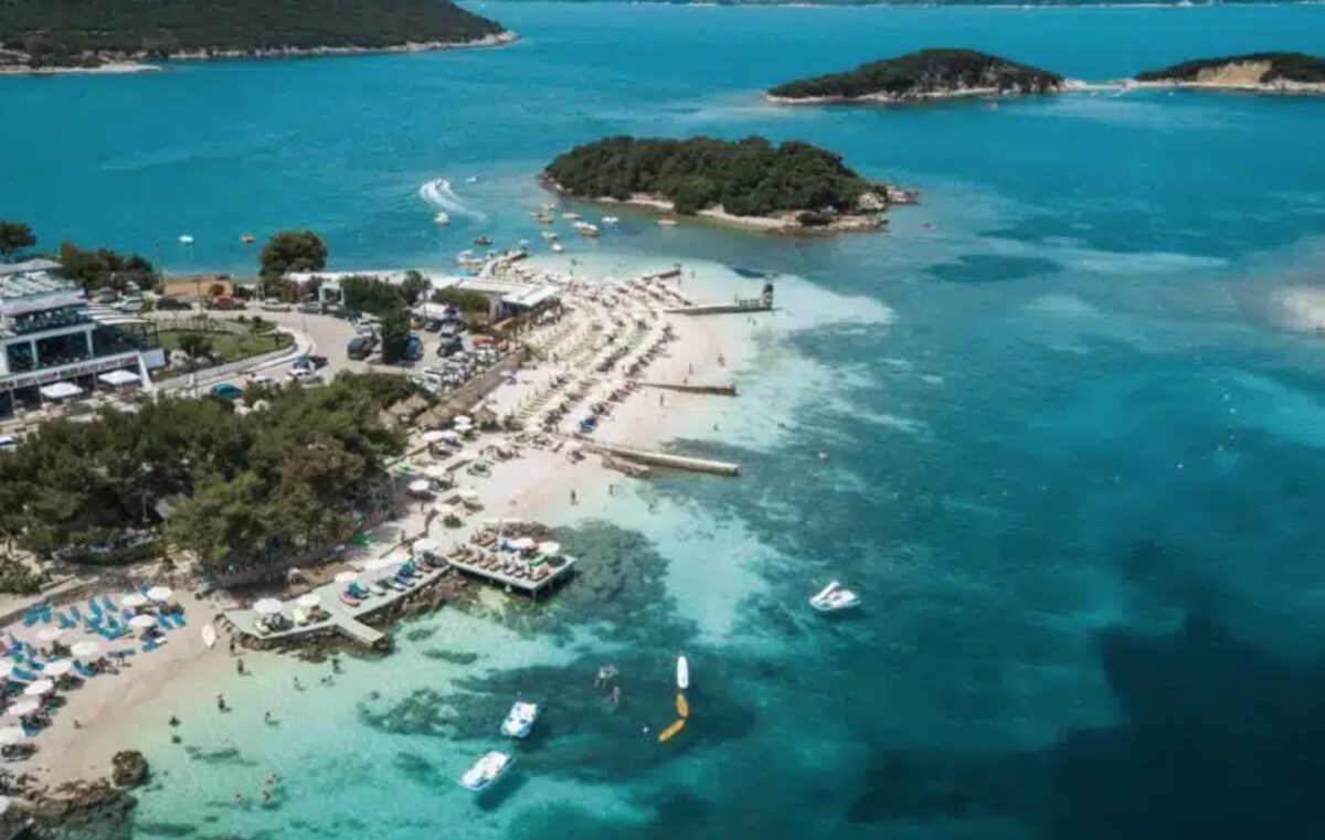 Unde poți face plajă în luna octombrie. „Caraibele Europei” este deschis pentru turiști