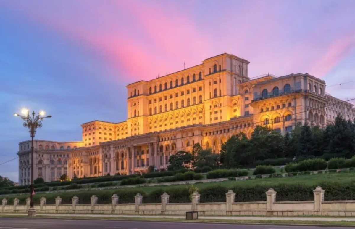 Se mută capitala din București? Ce oraș ar urma să-i preia rolul administrativ