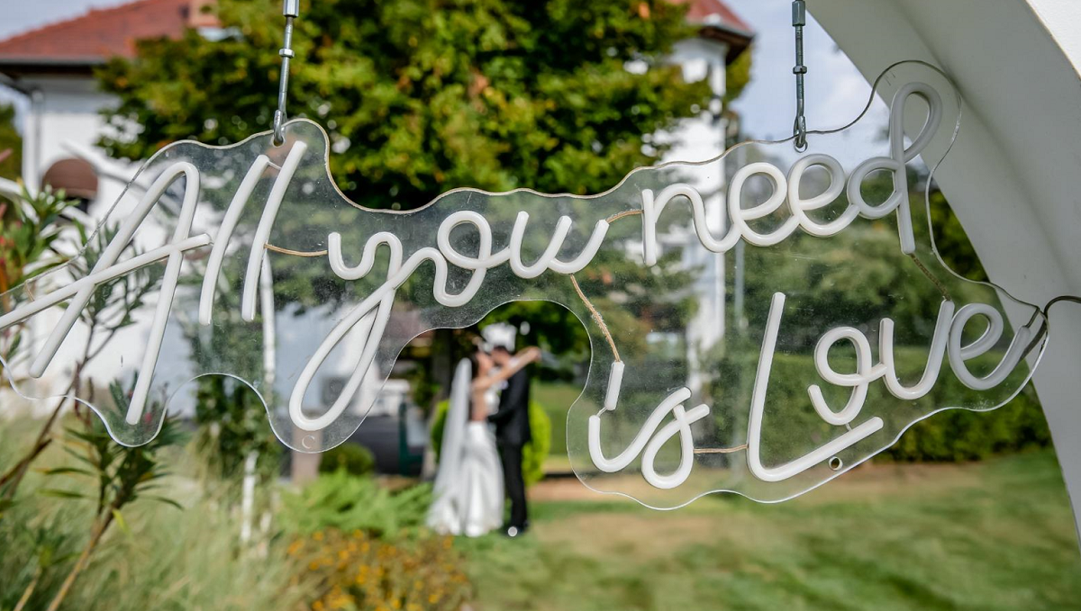 Imagine Stire Nuntă secretă în sport! Multiplii campioni ai României au spus „Da!” și au petrecut într-un decor feeric | 2review.ro