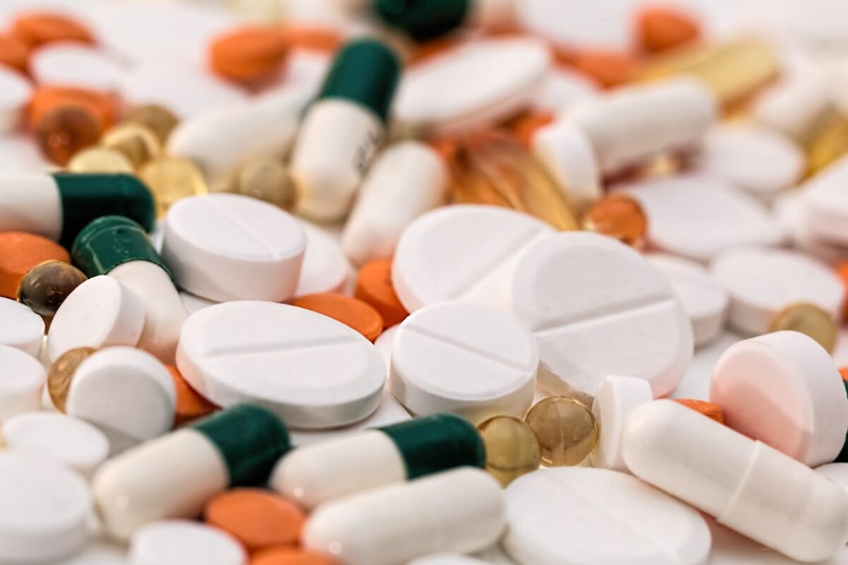 Două medicamente utilizate des de români pot fi periculoase. Specialiștii trag un semnal de alarmă: ”Este o problemă uriașă”