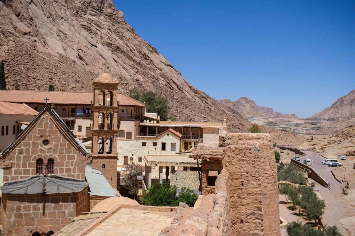 Imagine Stire Cât costă, de fapt, internetul în Egipt. Sumele plătite de turiști i-au surprins pe români | 2review.ro