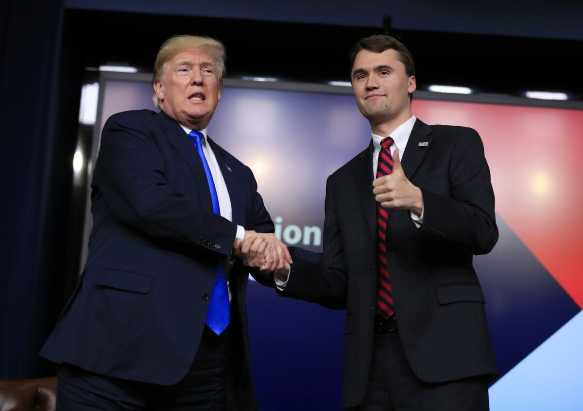 UPDATE. Activistul Charlie Kirk, aliat al lui Trump, a murit după ce a fost împușcat la un eveniment universitar din Utah