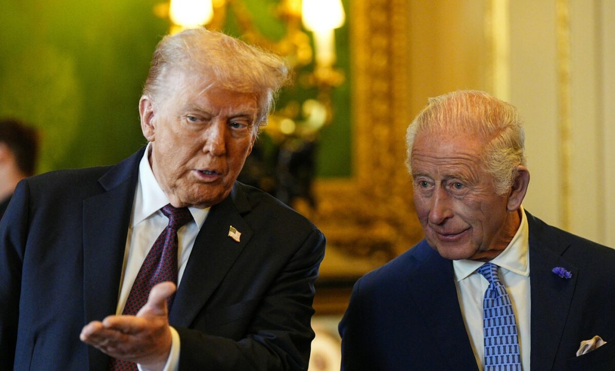 Imagine Stire S-au certat sau nu angajații lui Donald Trump cu cei ai Regelui Charles, din cauza mâncării? Ce spune Palatul Buckingham | 2review.ro