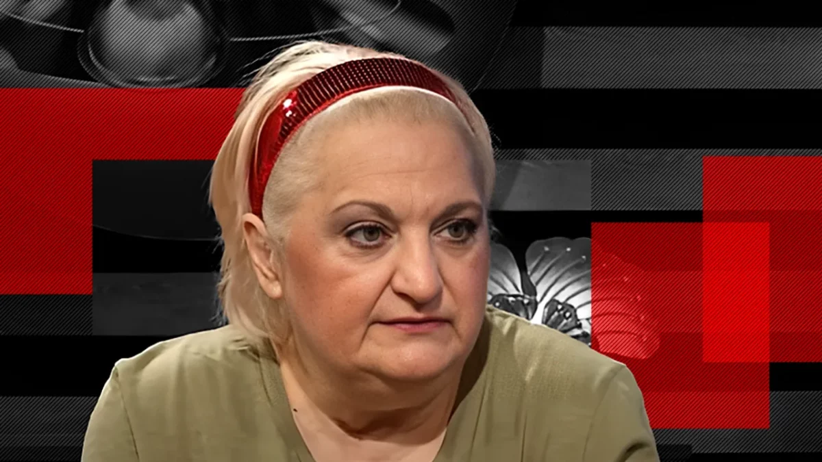 Cum a apărut Saveta Bogdan la înmormântarea Marinelei Chelaru? Toate privirile s-au întors către ea