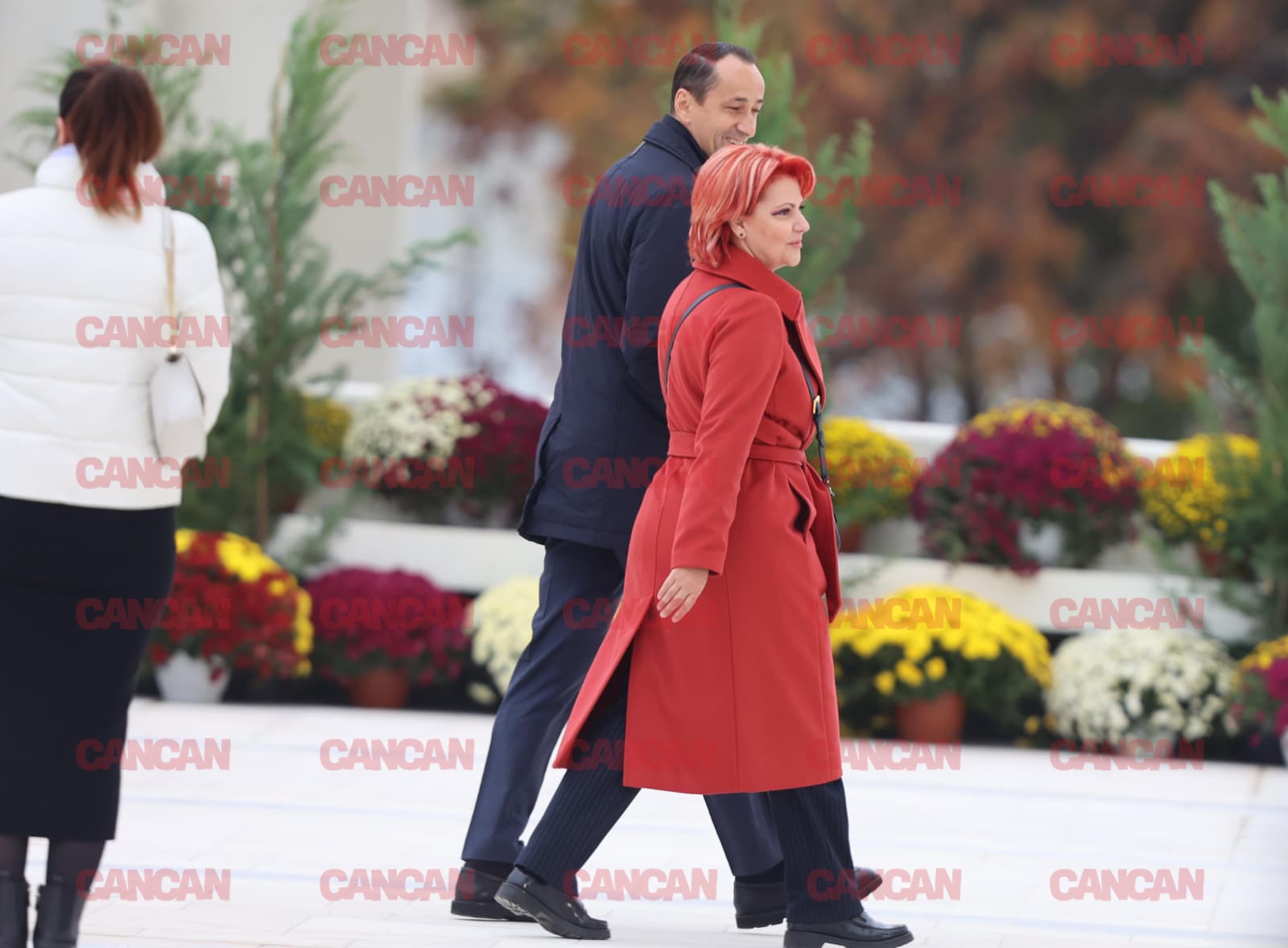 Olguta Vasilescu a ales să poarte o ținută colorată