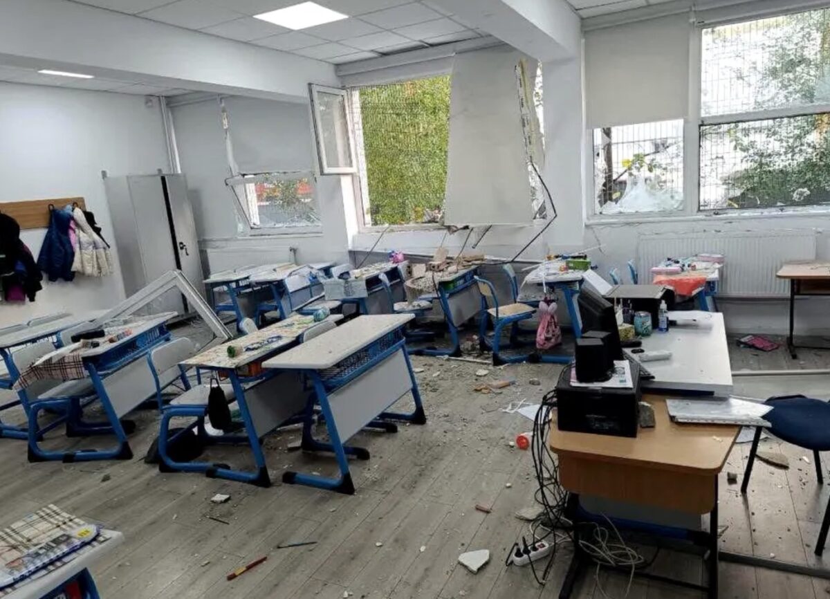 Liceul „Bolintineanu”, în pericol de prăbușire. Specialiștii cer un perimetru de siguranță