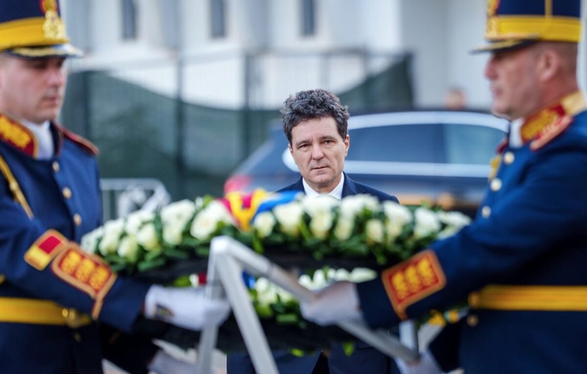 Slujbă de pomenire a victimelor Colectiv, la 10 ani de la tragedie. Nicușor Dan a depus o coroană de flori și a transmis un mesaj