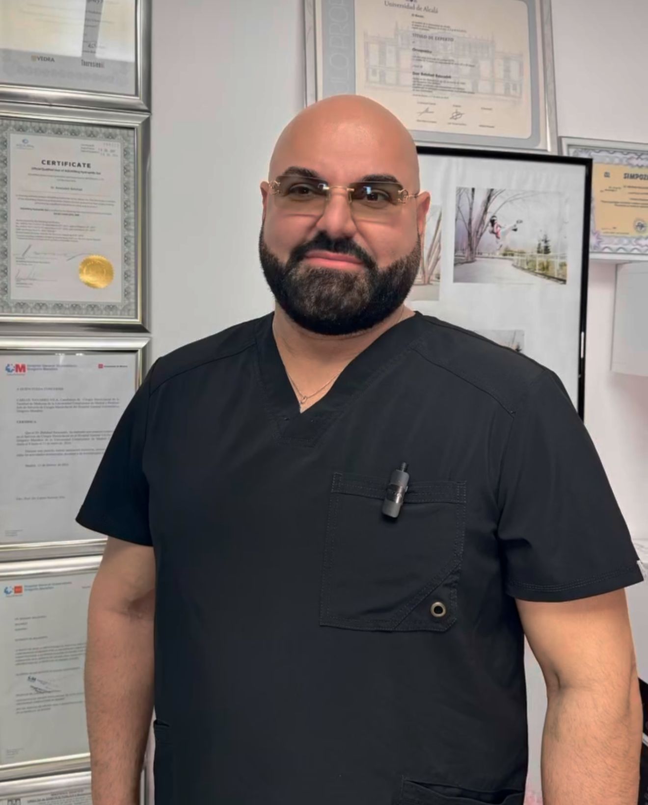 Dr. Behshad ne spune cât costă cele mai căutate intervenții estetice. sursă - social media