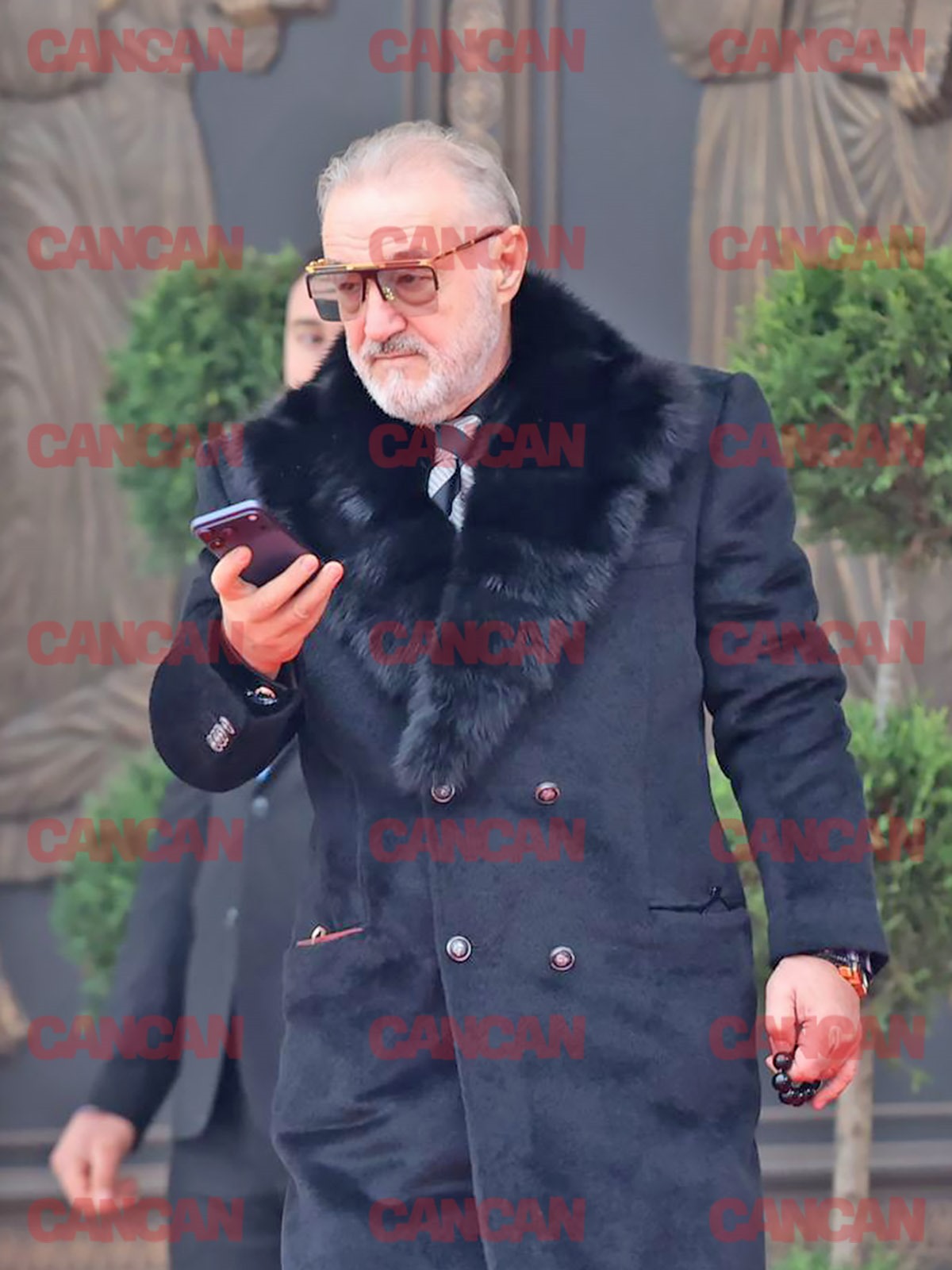 Gigi Becali a sosit la slujba de sfințire a Catedralei Mântuirii Neamului de la primele ore ale dimineții