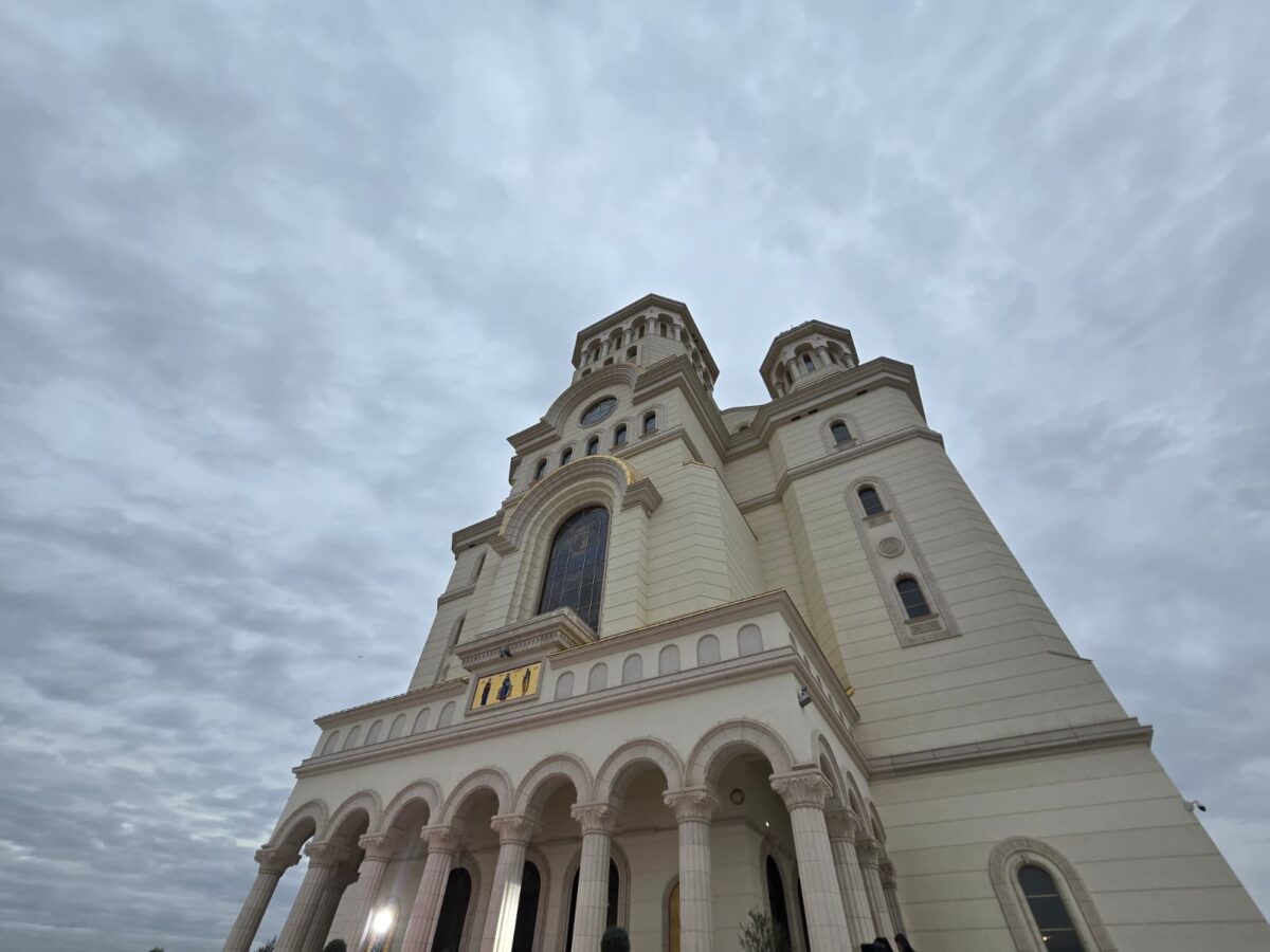 LIVE TEXT | Se sfințește Catedrala Mântuirii Neamului de către Patriarhul Ecumenic Bartolomeu I al Constantinopolului și Patriarhul Daniel al Bisericii Ortodoxe Române