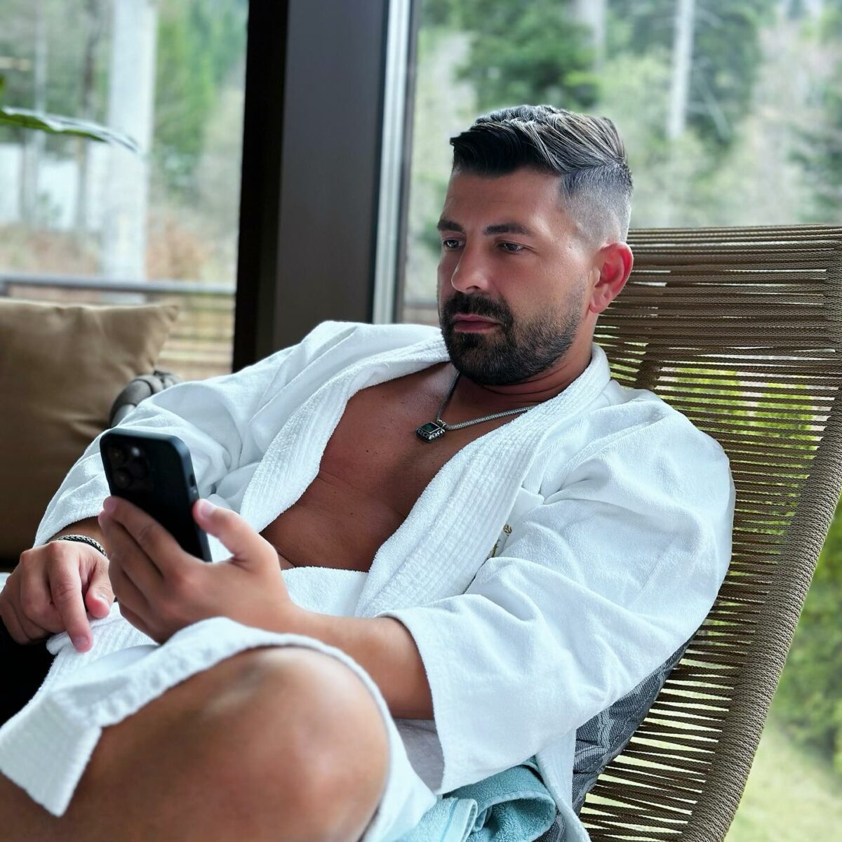 Marian Grozavu, &bdquo;tr&#259;dat&rdquo; de Antena 1! Nici n-a &icirc;nceput emisiunea &#537;i e OUT