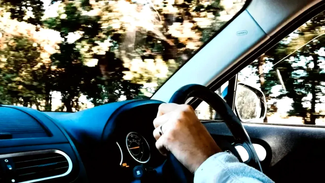 Impozitul auto crește în 2026? Cât ar plăti șoferii pentru mașinile lor de la 1 ianuarie